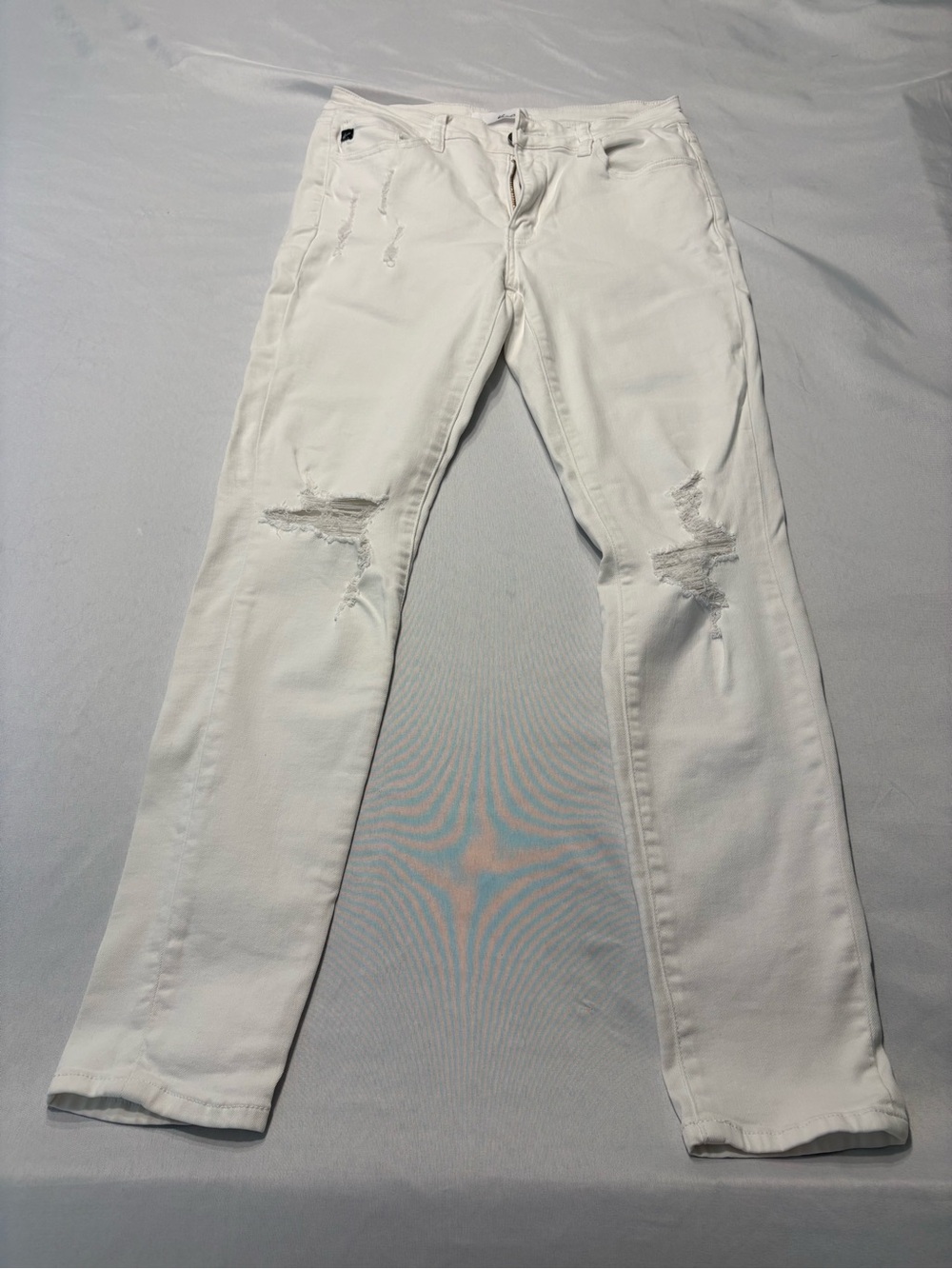 KanCan White Skinny Jeans with Distressed Knee Rips
